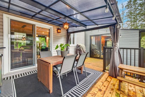 Patio - 16A  - 16B Route De Duchesnay, Sainte-Catherine-De-La-Jacques-Cartier, QC - Outdoor With Deck Patio Veranda With Exterior
