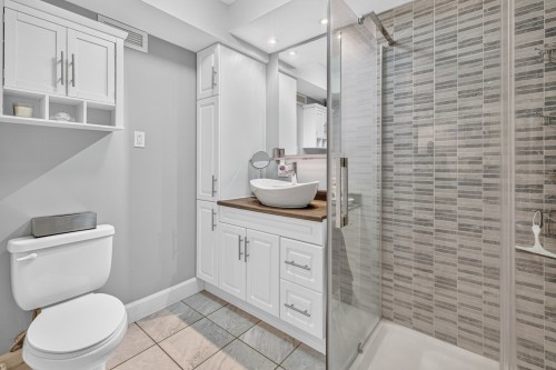 Bathroom - 16A  - 16B Route De Duchesnay, Sainte-Catherine-De-La-Jacques-Cartier, QC - Indoor Photo Showing Bathroom