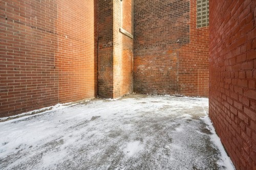 Cour - 352 Boul. St-Joseph O., Montréal (Le Plateau-Mont-Royal), QC - 