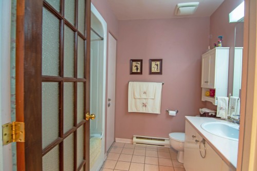 Bathroom - 1885 Rue Legardeur, Longueuil (Saint-Hubert), QC - Indoor Photo Showing Bathroom