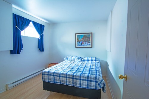 Bedroom - 1885 Rue Legardeur, Longueuil (Saint-Hubert), QC - Indoor Photo Showing Bedroom