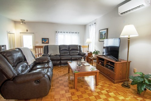 Living Room - 1885 Rue Legardeur, Longueuil (Saint-Hubert), QC - Indoor Photo Showing Living Room