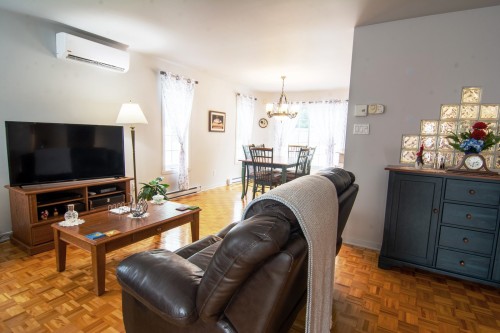 Living Room - 1885 Rue Legardeur, Longueuil (Saint-Hubert), QC - Indoor Photo Showing Living Room