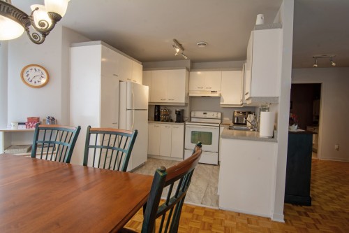 Kitchen - 1885 Rue Legardeur, Longueuil (Saint-Hubert), QC - Indoor