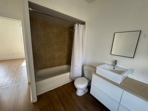 Bathroom - 245 Rue Montmagny, Québec (La Cité-Limoilou), QC - Indoor Photo Showing Bathroom