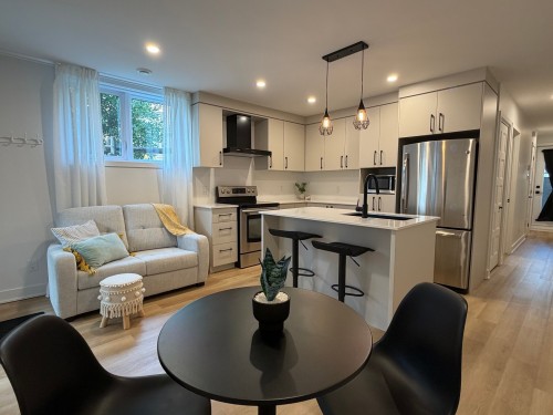 Overall view - 101-10 Rue Marie-Rose, Salaberry-De-Valleyfield, QC - Indoor Photo Showing Kitchen