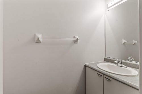 Powder room - 40 Rue Jean-De La Fontaine, Gatineau (Aylmer), QC - Indoor Photo Showing Bathroom