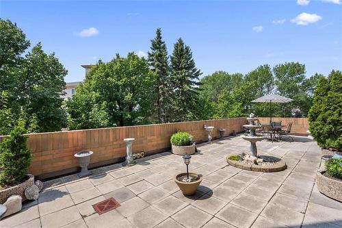 201-85 Swindon Way, Winnipeg, MB - Outdoor With Deck Patio Veranda