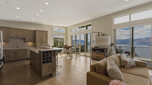 8964 Davidson Place, Vernon, BC - Indoor