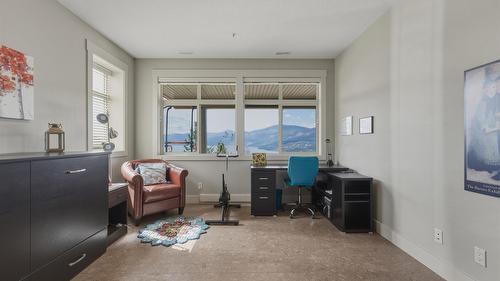 8964 Davidson Place, Vernon, BC - Indoor