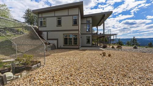 8964 Davidson Place, Vernon, BC - Outdoor