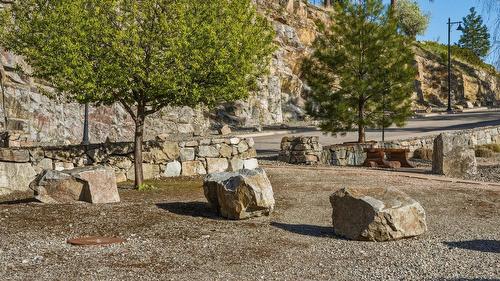 8964 Davidson Place, Vernon, BC - Outdoor