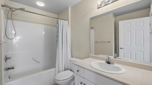 401-265 Froelich Road, Kelowna, BC - Indoor Photo Showing Bathroom