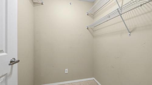 401-265 Froelich Road, Kelowna, BC - Indoor With Storage