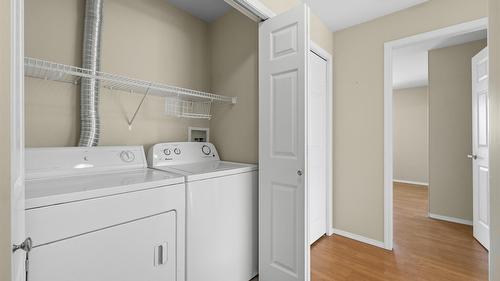 401-265 Froelich Road, Kelowna, BC - Indoor Photo Showing Laundry Room