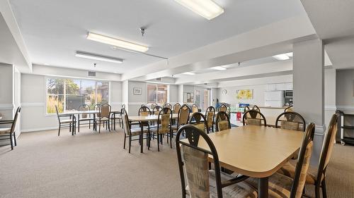 401-265 Froelich Road, Kelowna, BC - Indoor Photo Showing Dining Room
