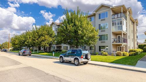 401-265 Froelich Road, Kelowna, BC - Outdoor With Balcony With Facade