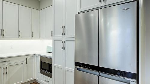 2383 Hawks Boulevard, West Kelowna, BC - Indoor Photo Showing Kitchen