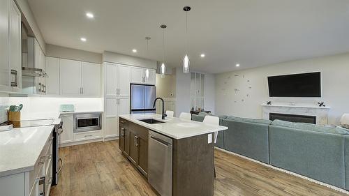 2383 Hawks Boulevard, West Kelowna, BC - Indoor Photo Showing Kitchen With Upgraded Kitchen