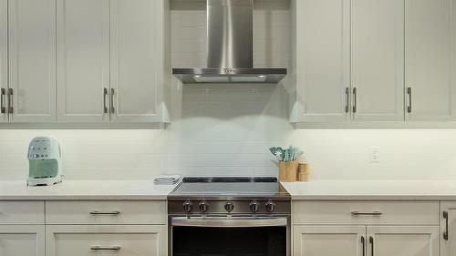 2383 Hawks Boulevard, West Kelowna, BC - Indoor Photo Showing Kitchen With Upgraded Kitchen