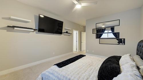 2383 Hawks Boulevard, West Kelowna, BC - Indoor Photo Showing Bedroom