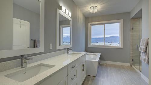 2383 Hawks Boulevard, West Kelowna, BC - Indoor Photo Showing Bathroom
