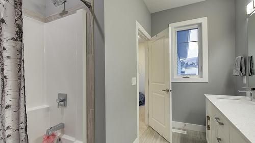 2383 Hawks Boulevard, West Kelowna, BC - Indoor Photo Showing Bathroom