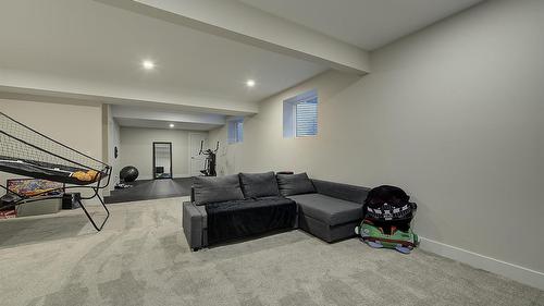 2383 Hawks Boulevard, West Kelowna, BC - Indoor
