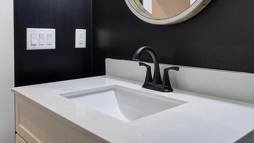 2383 Hawks Boulevard, West Kelowna, BC - Indoor Photo Showing Bathroom
