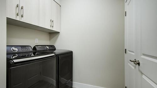 2383 Hawks Boulevard, West Kelowna, BC - Indoor Photo Showing Laundry Room