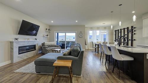 2383 Hawks Boulevard, West Kelowna, BC - Indoor Photo Showing Living Room With Fireplace