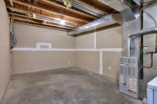 19-1920 Hugh Allan Drive, Kamloops, BC - Indoor Photo Showing Basement