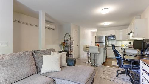 113-1390 Dilworth Crescent, Kelowna, BC - Indoor