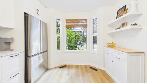 162-1995 Burtch Road, Kelowna, BC - Indoor