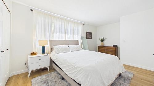 162-1995 Burtch Road, Kelowna, BC - Indoor Photo Showing Bedroom