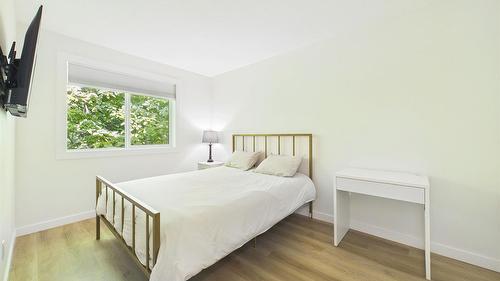 162-1995 Burtch Road, Kelowna, BC - Indoor Photo Showing Bedroom