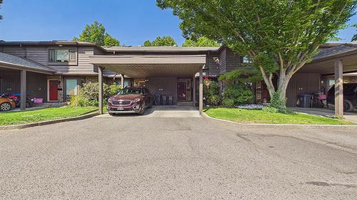162-1995 Burtch Road, Kelowna, BC - Outdoor