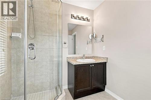 5065 Serena Drive, Beamsville, ON - Indoor Photo Showing Bathroom