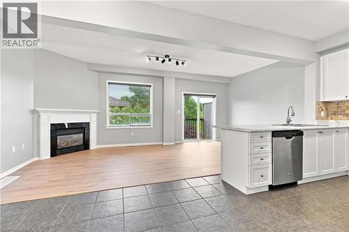 5065 Serena Drive, Beamsville, ON - Indoor Photo Showing Living Room With Fireplace
