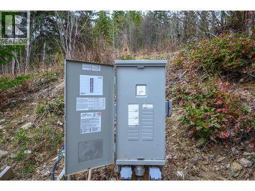 200 AMP Panel - 6474 Deer Run Road Lot# 11, Magna Bay, BC 