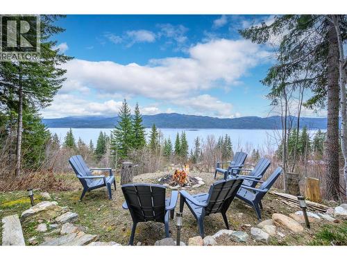 Dedicated Camp fire area, surrounded by rock retaining wall - 6474 Deer Run Road Lot# 11, Magna Bay, BC 