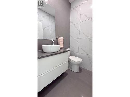 155 Caitlin Road, Christina Lake, BC - Indoor Photo Showing Bathroom