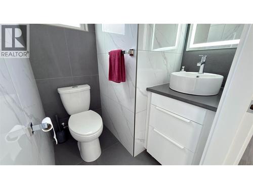155 Caitlin Road, Christina Lake, BC - Indoor Photo Showing Bathroom