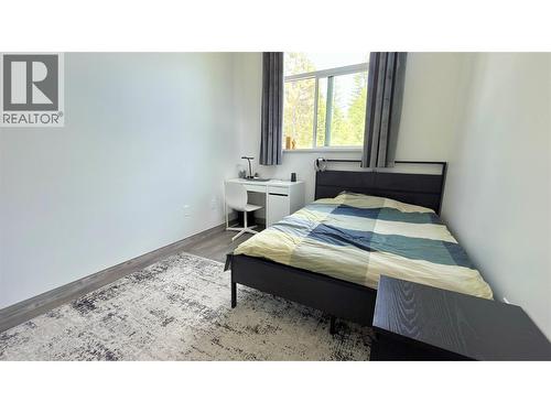 155 Caitlin Road, Christina Lake, BC - Indoor Photo Showing Bedroom