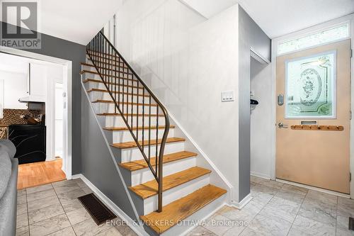 10 Estelle Crescent, Ottawa, ON - Indoor Photo Showing Other Room
