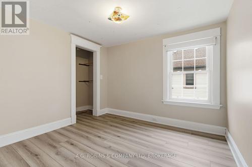 6345 Barker Street, Niagara Falls (Dorchester), ON - Indoor Photo Showing Other Room