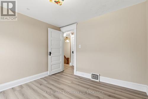 6345 Barker Street, Niagara Falls (Dorchester), ON - Indoor Photo Showing Other Room