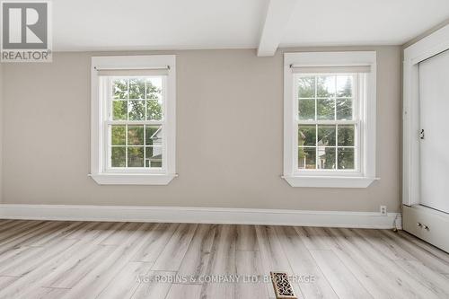 6345 Barker Street, Niagara Falls (Dorchester), ON - Indoor Photo Showing Other Room