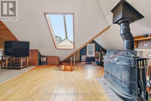 6345 Barker Street, Niagara Falls (Dorchester), ON - Indoor Photo Showing Other Room