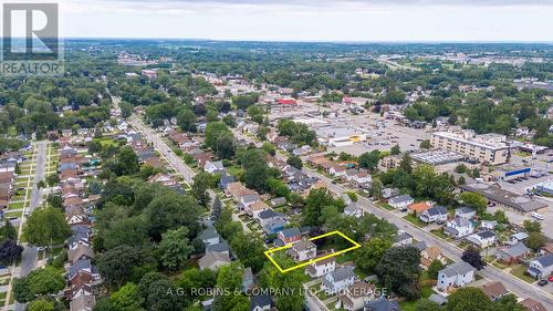 6345 Barker Street, Niagara Falls (Dorchester), ON - Outdoor With View